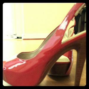 Jessica Simpson heels