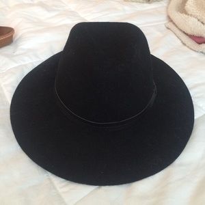 black felt hat