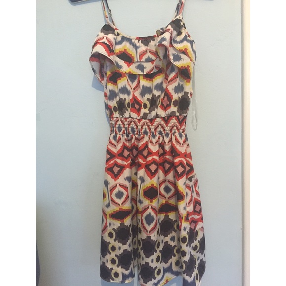 Pattern summer dress ! Size small !