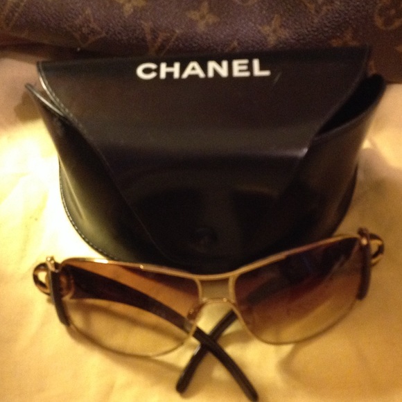 CHANEL Sunglasses