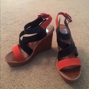 Black and Orange dolce vita wedges