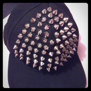 Spiked cap