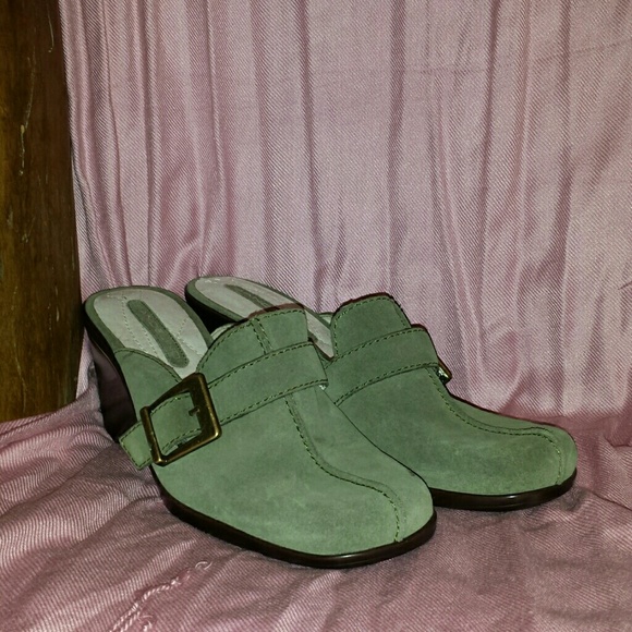 Wedged Mules