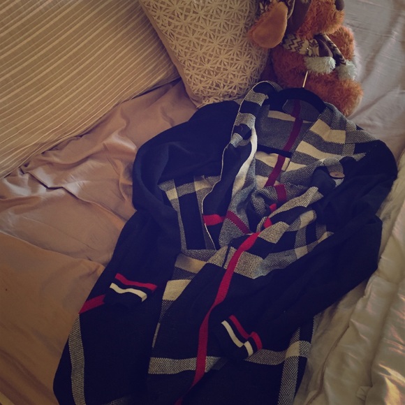 Cute brand new cardigan