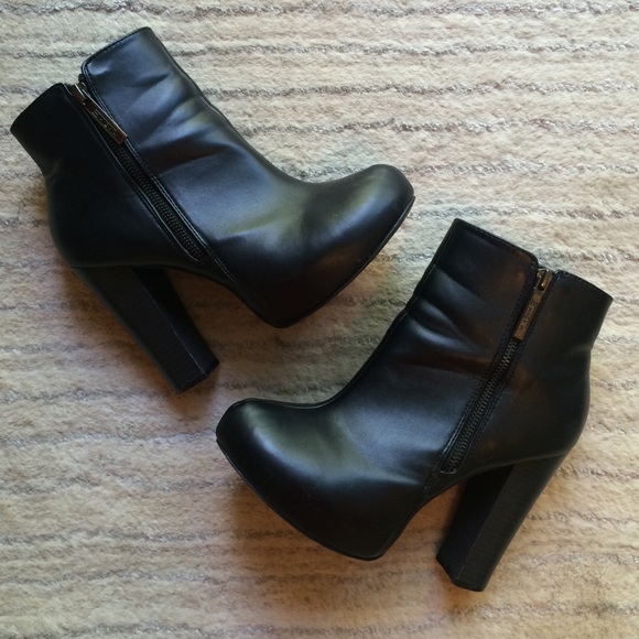 Shiekh Shoes - Black Heel Ankle Booties