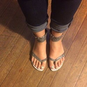 Gray flat sandals!