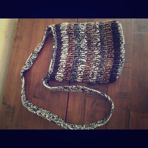 Mudd purse cross body with pockets