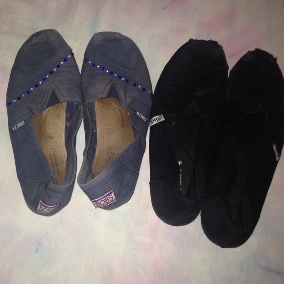 Blue Bobs and off brand black ones!