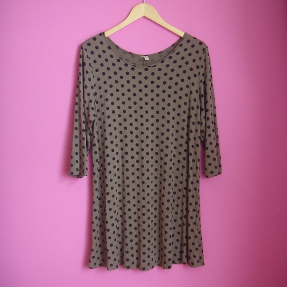 🚫SOLD IN BUNDLE🚫Green polka dot dress - Picture 2 of 3