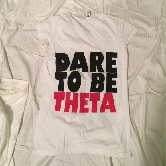Greek life THETA shirt!!🔴