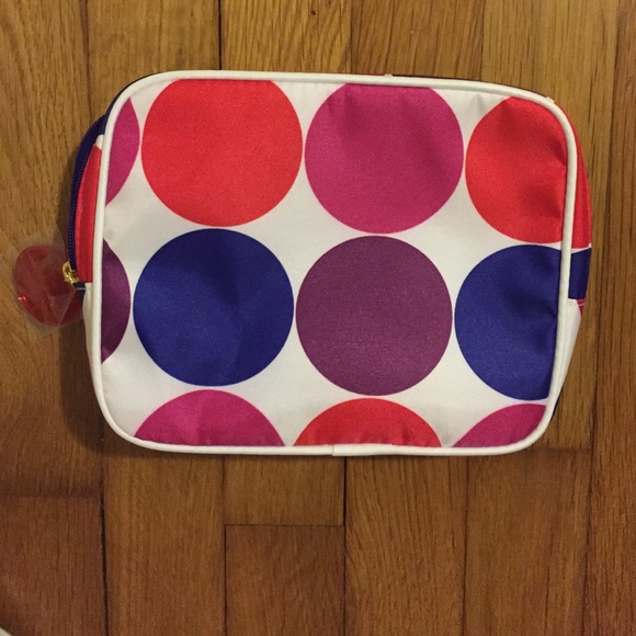 Estée Lauder makeup bag