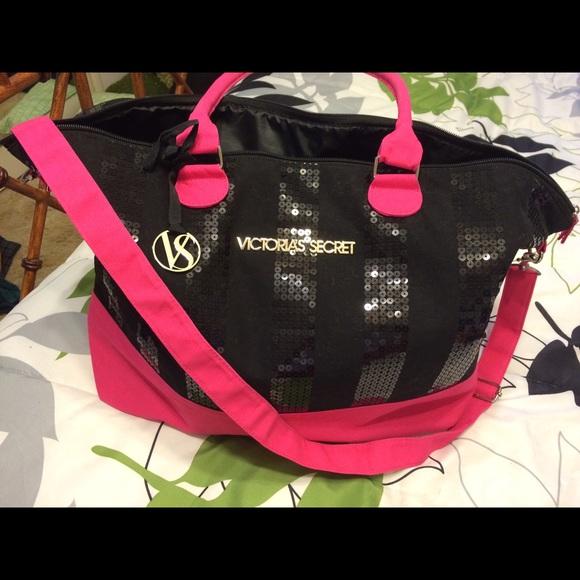 Angel weekend getaway bag