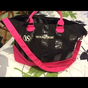 Angel weekend getaway bag