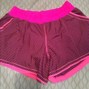 Lululemon shake and break shorts