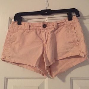 Light pink short shorts