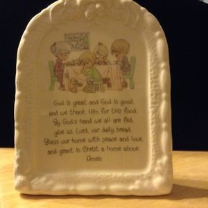 Precious Moments Stand Up Plate/figure?