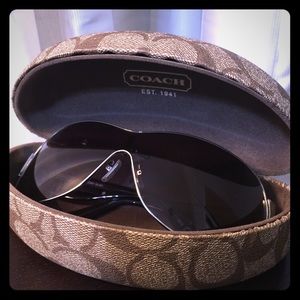 Coach Leanne Sunglasses Style S566 Color: Purple