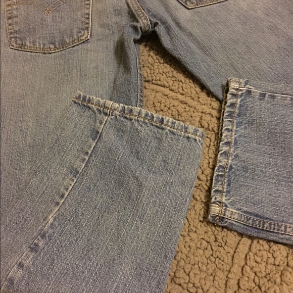 SOLD Boys Levis - Picture 3 of 4