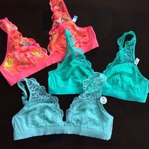 3 NWT VS PINK bundle (Medium)
