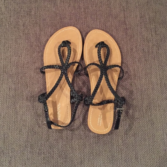 Merona sandals size 10