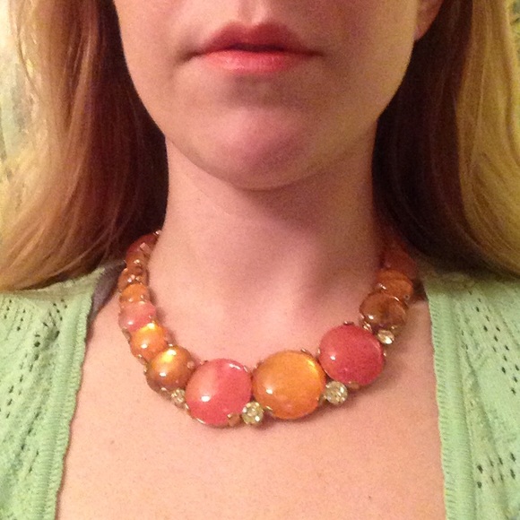 Exquisite Banana Republic statement necklace