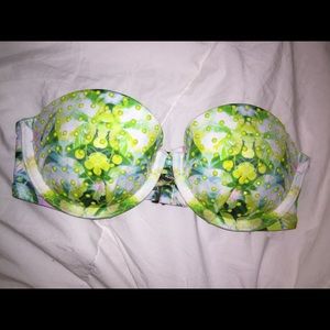 Brand-new Victoria's Secret swim top