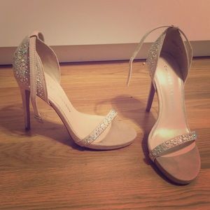 Light pink high heels