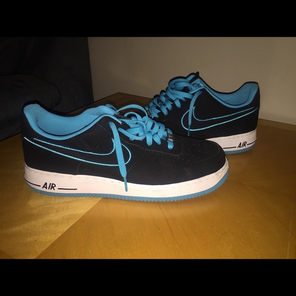 Brand new size 13 Nike Air sneakers
