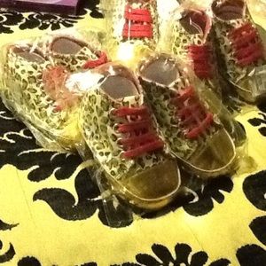 baby shoes