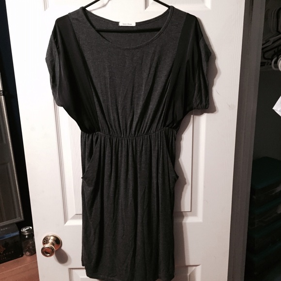 Black and gray pocket dress.