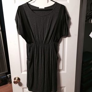Black and gray pocket dress.