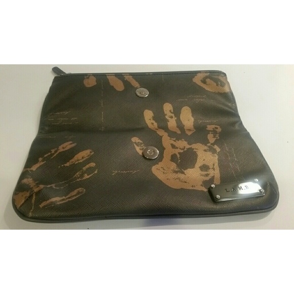 L.A.M.B. Gwen Stefani Signature Handprinted Clutch - Picture 3 of 4