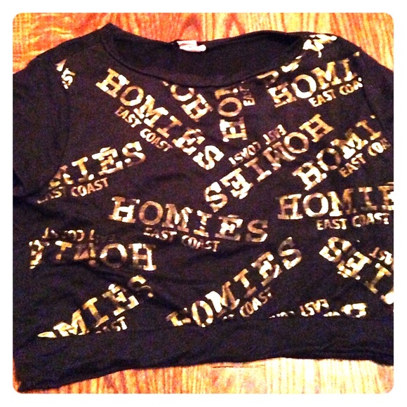 Black crop top with "homies east coast" on front