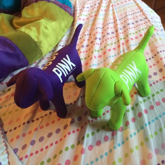 Two mini pink dogs !