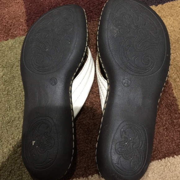 merona slippers 84 merona shoes merona slippers from noura s closet merona slippers 84 merona shoes merona slippers from noura s closet
