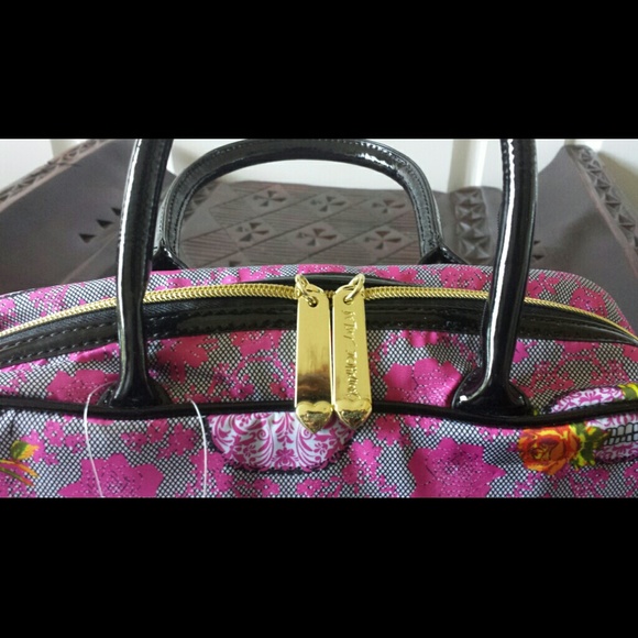 Reduced -Betsy Johnson Weekender - Picture 2 of 4