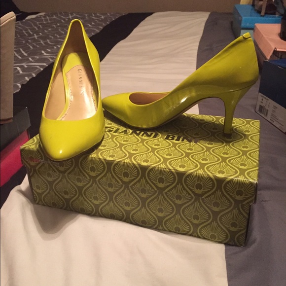 Lime green Gianni Bini
