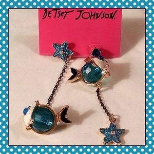 Bundle BJ earrings necklace & sweater @alohareeree