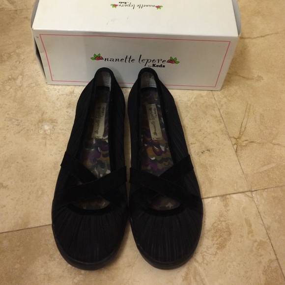 🎉🎉REDUCED🎉🎉 Nanette Lepore keds