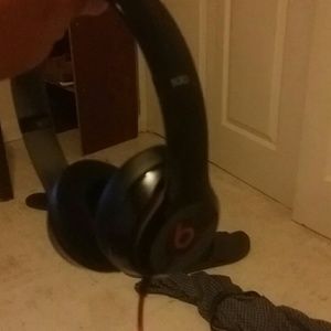 Beats solo 2