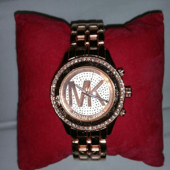 Watch - Picture 1 of 4