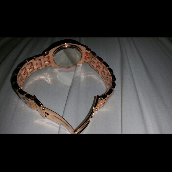 Watch - Picture 4 of 4