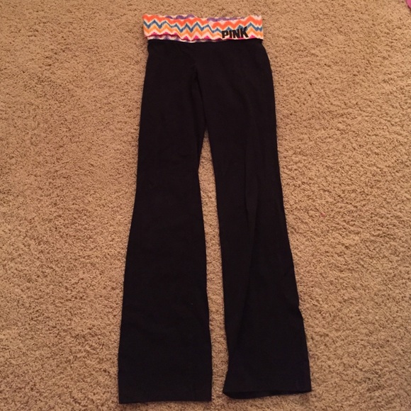 VS PINK YOGA PANTS