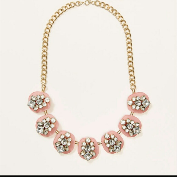 Statement necklace