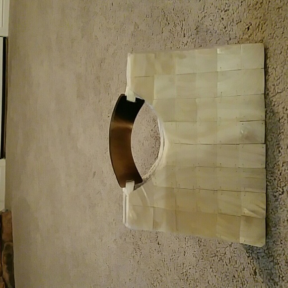 Mother of Pearl Handbag - Picture 2 of 4