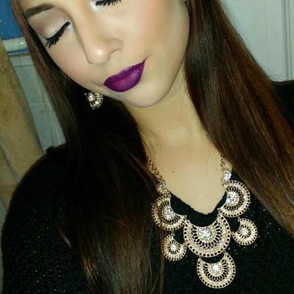 Statement necklace