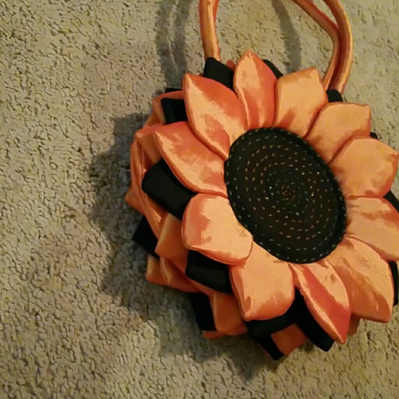 Flower bag! - Picture 2 of 4