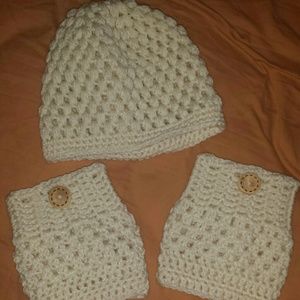 Crochet beanie and boot cuff