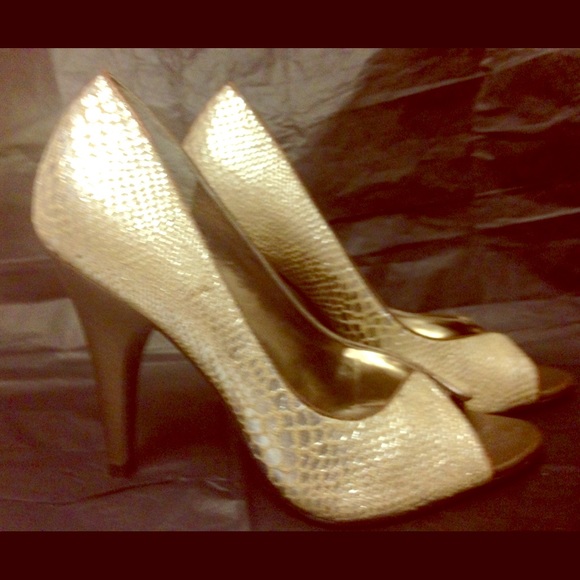 Carlos Santana Pumps Silver/Bronze Sz. 7