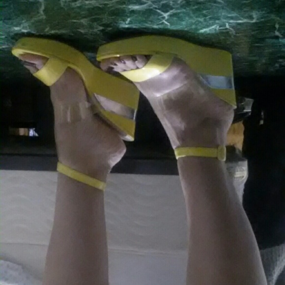 Retro Ankle Wedges - Picture 4 of 4